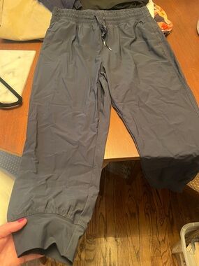 Women's Gray and Black Elastic-Waist Jogger Pants